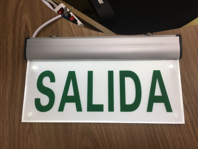 Salida de seguridad de emergencia personalizada LED 1,5 horas 2W Luz