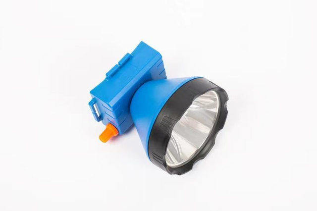 Lámpara de cabeza LED de emergencia recargable