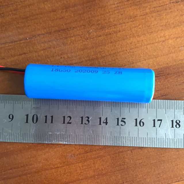 Batería de litio recargable de 3,7 V 18650