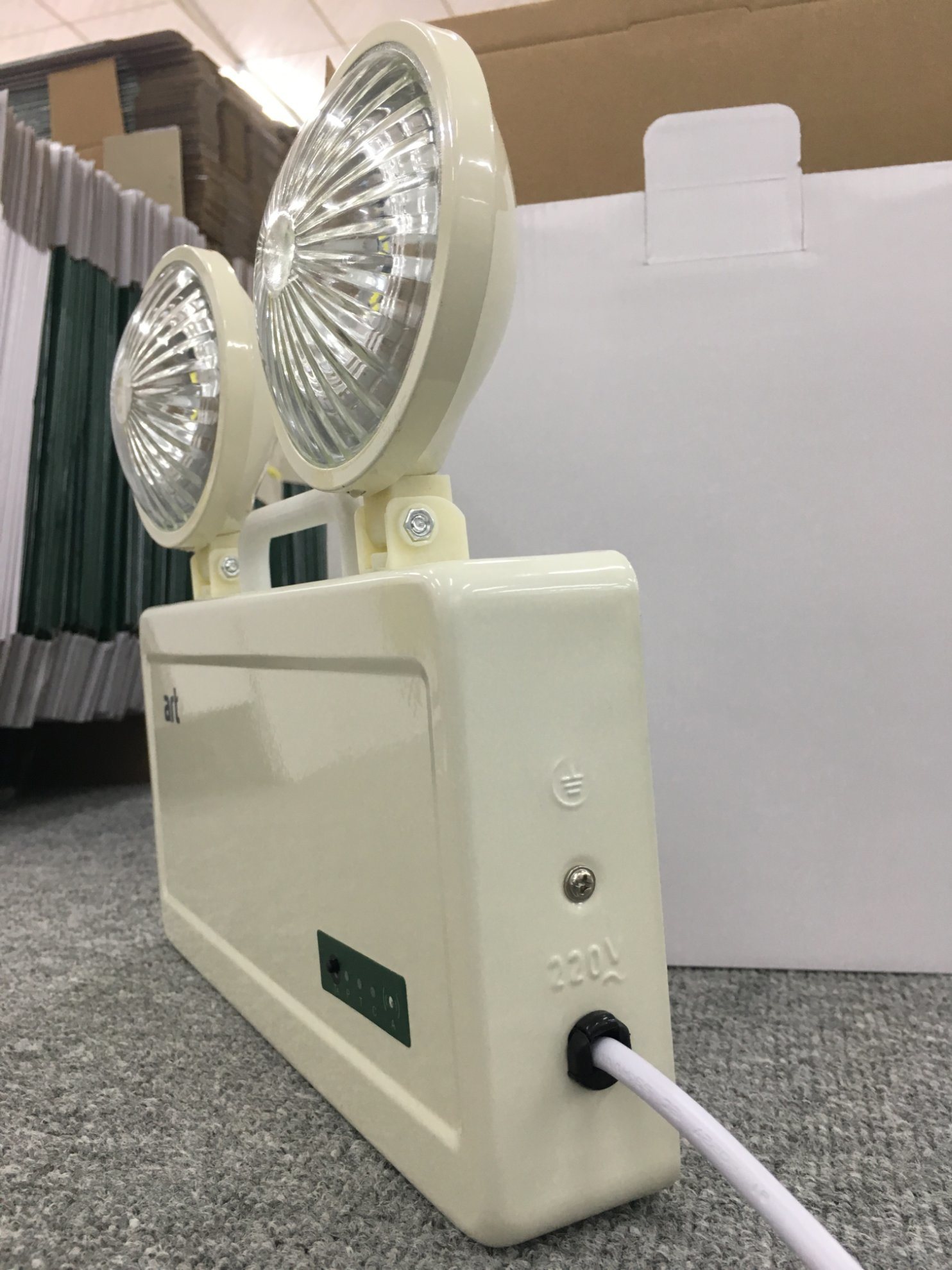 luz de emergencia llevada