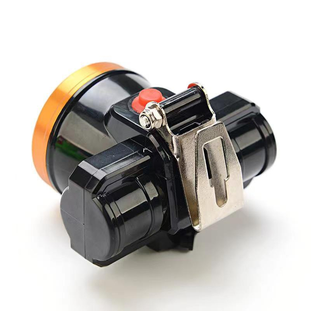 Faro de trabajo LED recargable para instalación en casco sin cinturón