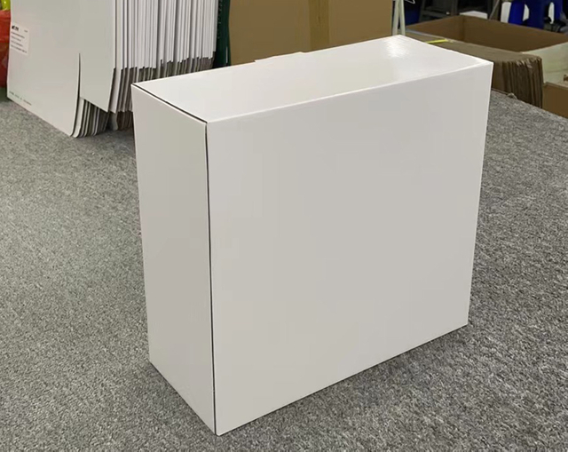 Lámpara LED de emergencia de dos cabezales con batería de respaldo